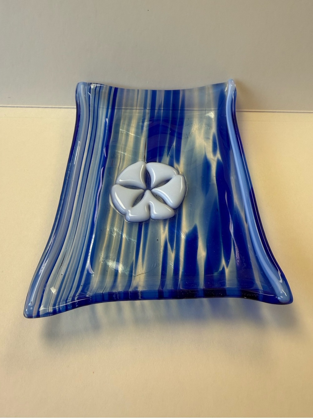 Blue Striped Fused Glass Decorative Trinket Tray with White Sand Dollar Accent. - Picture 5 of 9